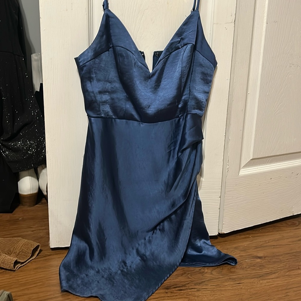 Boutique Satin semi fitted blue mini dress